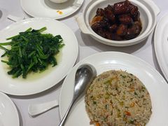 吉士酸菜肉糜炒饭-新吉士·上海菜(浦东LCM置汇旭辉店)