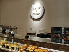 面包甜点陈列柜-WHEAT&BAKER-麥(凯德来福士店)