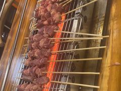 -哈尔滨小酒馆·鲜肉现穿自助烧烤(康新花园店)