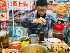 -顶上头·螺蛳火锅(五一新村店)