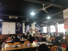 大堂-皖北巫氏三胖地锅鸡(长淮总店)