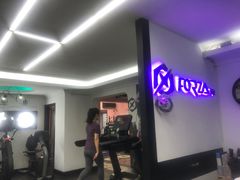 -简·无界健身工作室·运动康复·体态(石厦店)