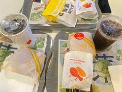 -麦当劳(世界城广场店)