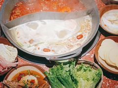 -赵美丽·重庆社区火锅·直营店(火车东站·中豪国际店)