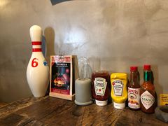 -HIGH FIVE哈福手工汉堡(桂林路店)