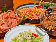 -老滇山寨•云南特色菜•地方菜•民族风情歌舞表演(金碧店)