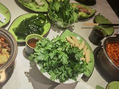 -一叶一世界·素食餐厅(锦华万达店)
