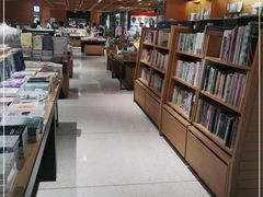 -泡泡玛特POPMART(苏州诚品生活店)