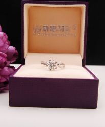 DSC_7739-威德钻石-克拉钻大本营(南京东路店)