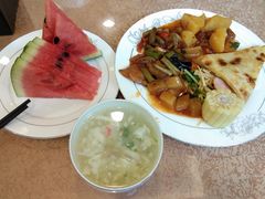 -河北盛世之星奔驰4S店(赵佗公园店)