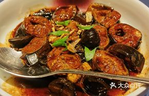 Black Garlic Stewed Eel