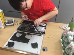 -果粉管家苹果维修·苹果哥科技(中关村科贸中心写字楼店)