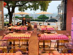 -肥小宝·金牌油焖大虾(襄阳龙虾地标店)