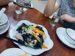 -胡子饮食店