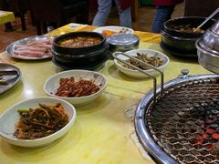 -牛信亭韩国料理·炭火烤肉(紫藤路店)