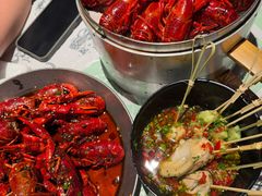 -巴厘龙虾·榜首油焖大虾(音乐学院·沿江酒馆店)