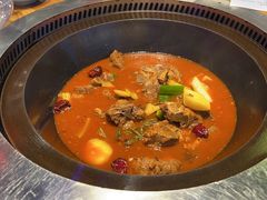 -山河屯铁锅炖·非遗东北菜(南山店)