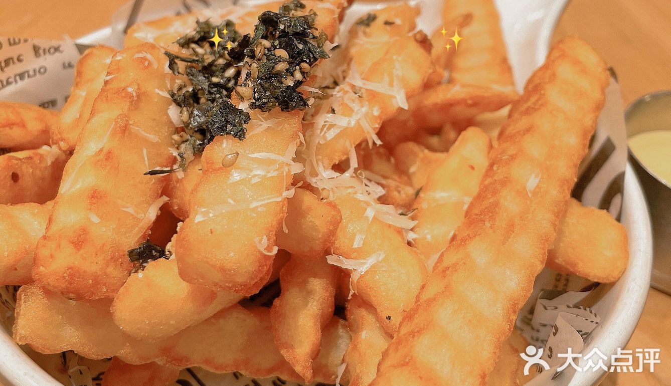 排了一个多钟… 是家新店，第一次探店