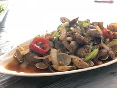 -覃记海鲜美食餐厅