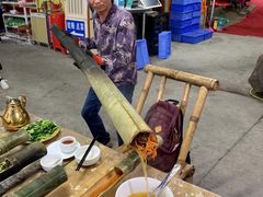 辣木叶虫草花竹丝鸡竹筒汤-竹泉农庄·竹筒饭(从化店)