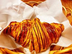 芝心流奶羊角包-麦田工坊(月湖店)