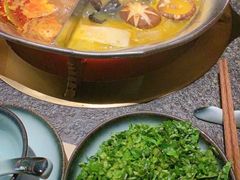 花胶鸡鸳鸯锅-湊湊火锅·茶憩(和平大悦城店)