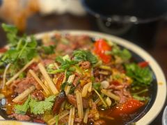 -谢老五跷脚牛肉·非遗传承店