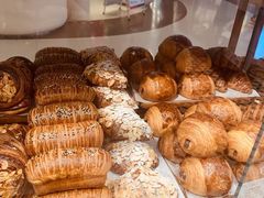 -CARINO BAKERY&CAFE(人广来福士店)