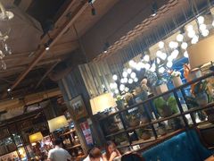 -领鲜活海鲜榴莲自助火锅(东门店)