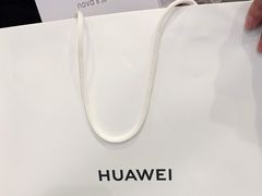 -华为智能生活馆(上海中山公园龙之梦)
