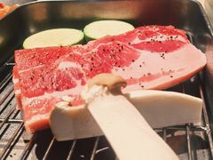 -蚂蚁洞·烤肉大营地(上海静安大悦城店)