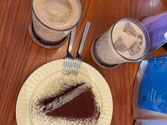 -Be Lived Cafe比例咖啡(摩天轮店)