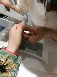 -漫画美甲美睫轻奢馆