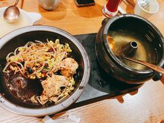 -云海肴·汽锅鸡·云南菜(天山百盛优客店)