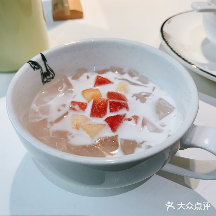 太二酸菜鱼(湖滨银泰in77e区店)现任椰奶冰粉图片