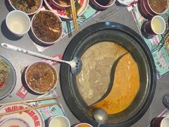 -生活如沸·顺德水牛奶火锅(大学路店)
