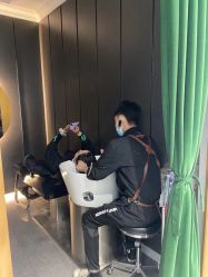 -Kraemer Paris  苏豪路易士·嘉玛发廊