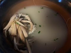 鸡纵汤-缘生态云南菜·野生菌庭院餐厅(华侨城店)
