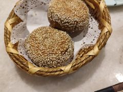 芝麻烧饼-东来顺饭庄(西直门店)