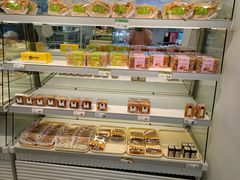 -绿姿鲜奶烘焙(新城花园店)