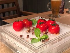 番茄脆菇沙拉-小大董·烤鸭(凤凰汇店)