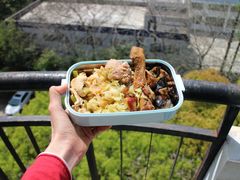 -同济大学本部学苑饮食广场