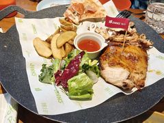 -JINNS锦时 steak&pizza(浸信会礼拜堂旧址店)