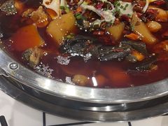 -晓彭肥肠鸡·泡椒鸡火锅(水木天地店)