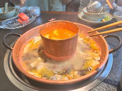 -菌自由丨野生菌火锅特色庭院餐厅(丽江古城店)