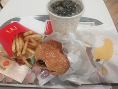 -麦当劳(杭州国际服装城店)