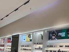 -J-Optical佳视明眼镜·蔡司视觉(青岛金茂览秀城店)