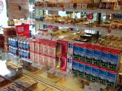 -绿姿鲜奶烘焙(新城花园店)
