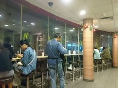 -麦当劳(虹梅路地铁站店)