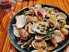 -蚝堡海鲜·威海菜·海肠捞饭·烧烤·亚洲吃蚝公司(幸福门店)